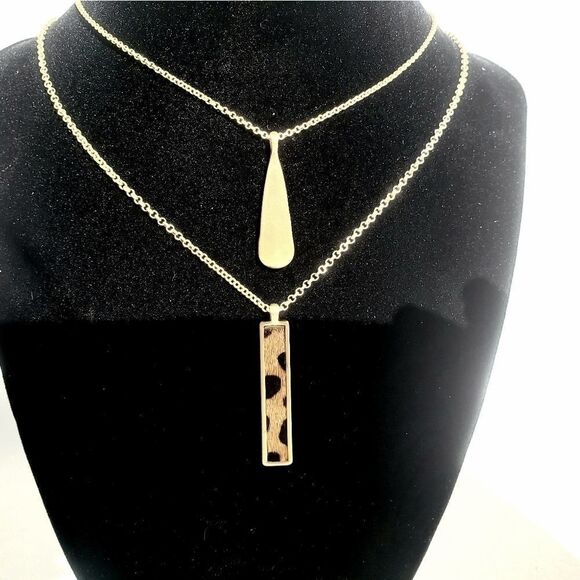 Lucky Brand Double Chain Gold Leopard Necklace - Picture 3 of 8